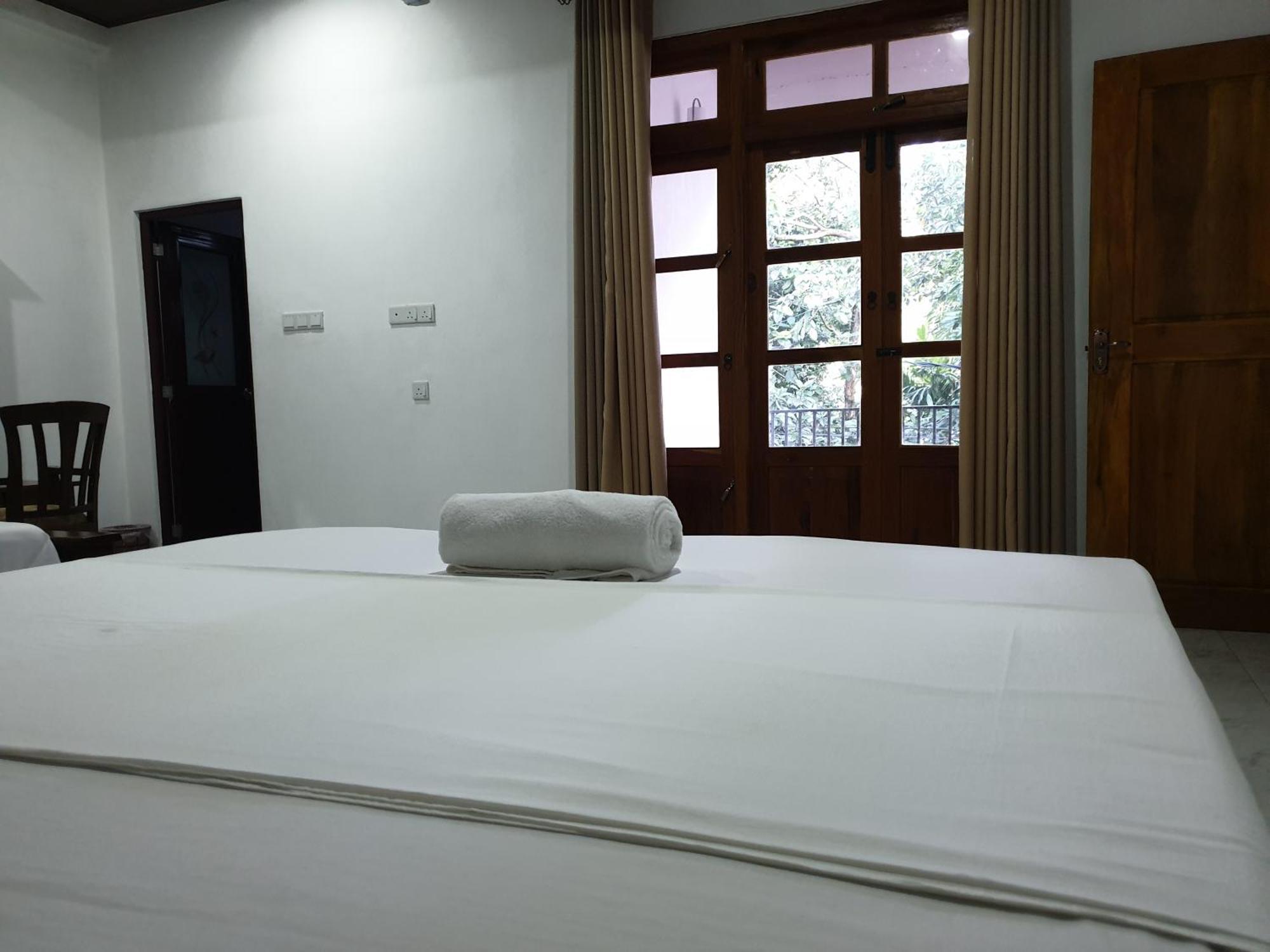 Enara Luxury Stay Katugastota Esterno foto