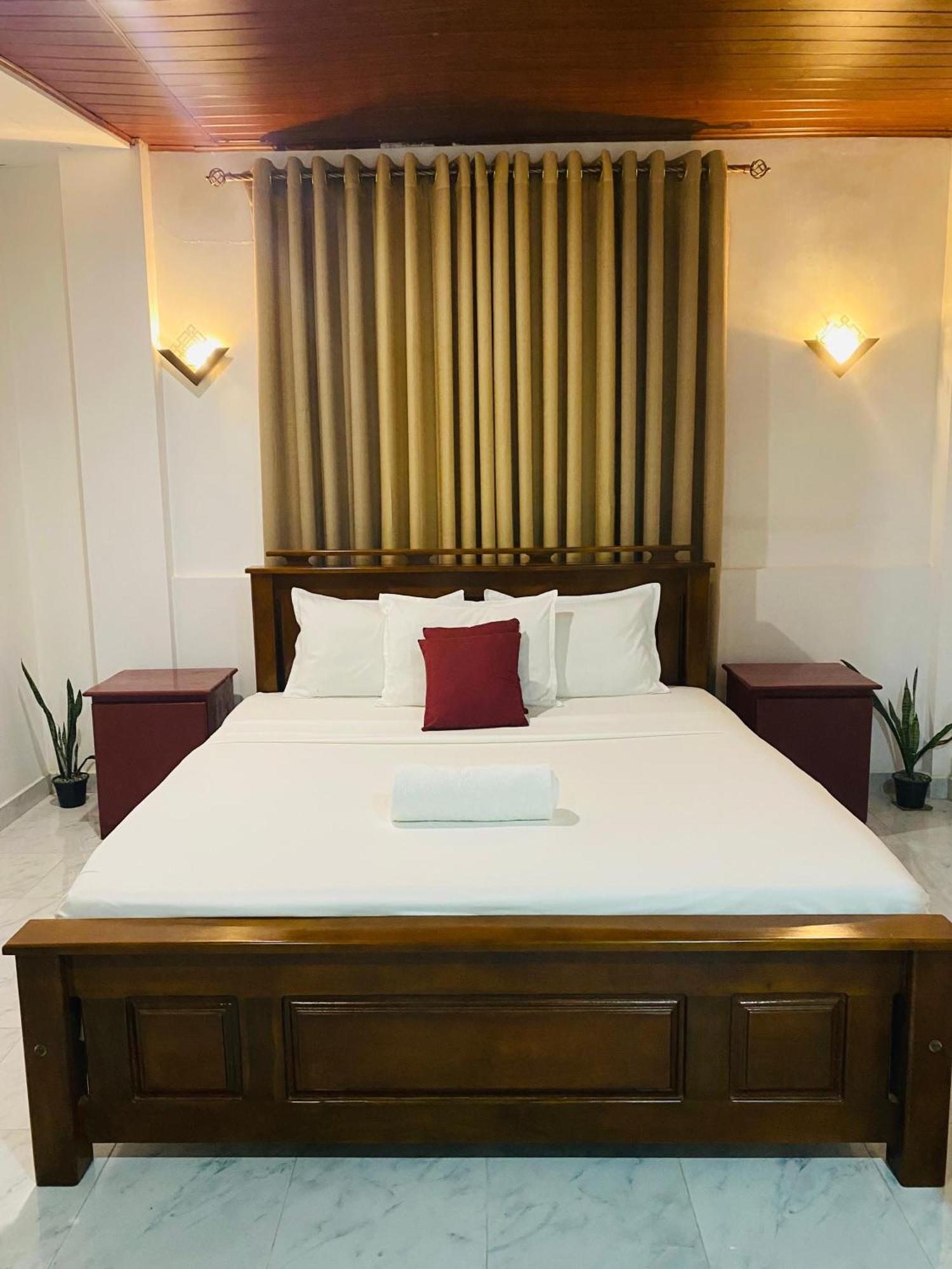 Enara Luxury Stay Katugastota Esterno foto