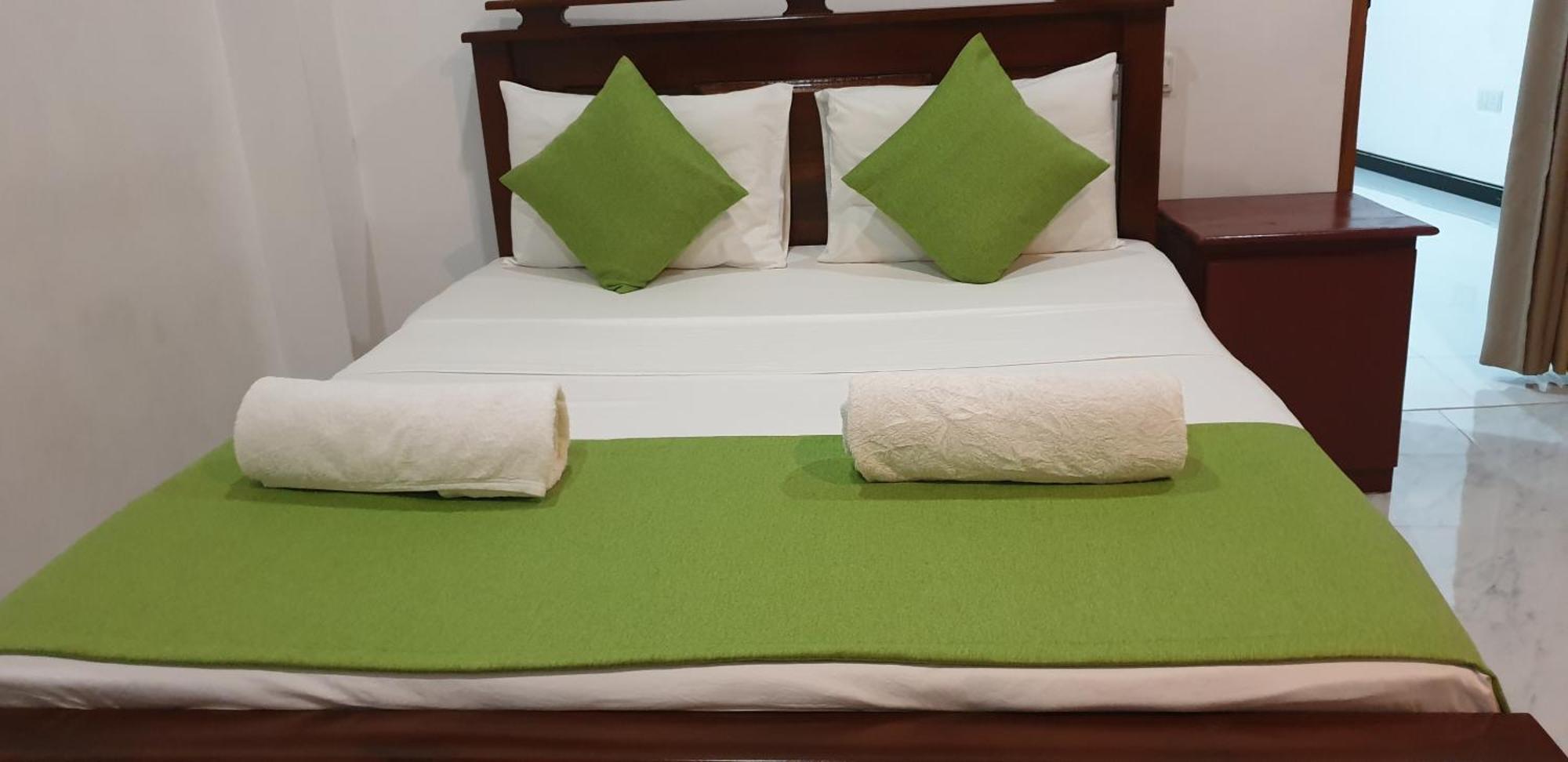 Enara Luxury Stay Katugastota Esterno foto